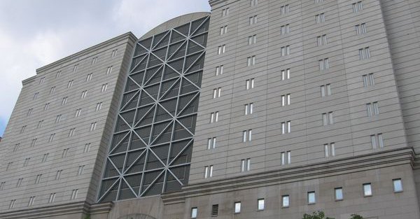 Newborn baby dies in @SheriffClarke’s Milwaukee Jail after staff ignores mother’s cry for help w/ labor.