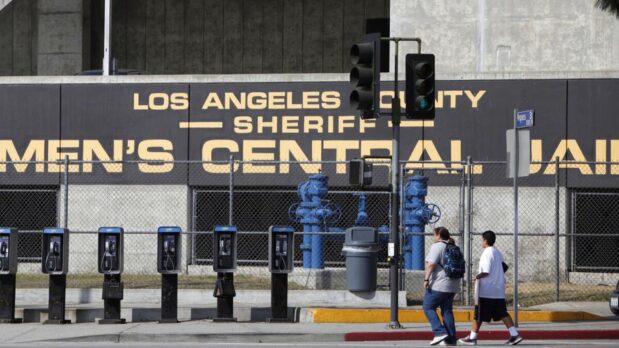 This month, LA ended the use of cash bail for most offenses, a major step towards a fairer criminal legal system in the county. The @latimes examined the impact of this reform and what more needs to be done to create a more just system in LA: