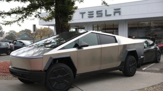 Donald Trump’s State Department tried to funnel $400 million to Elon Musk’s Tesla. They got caught. Then they lied about it. This isn’t efficiency — it’s corruption.